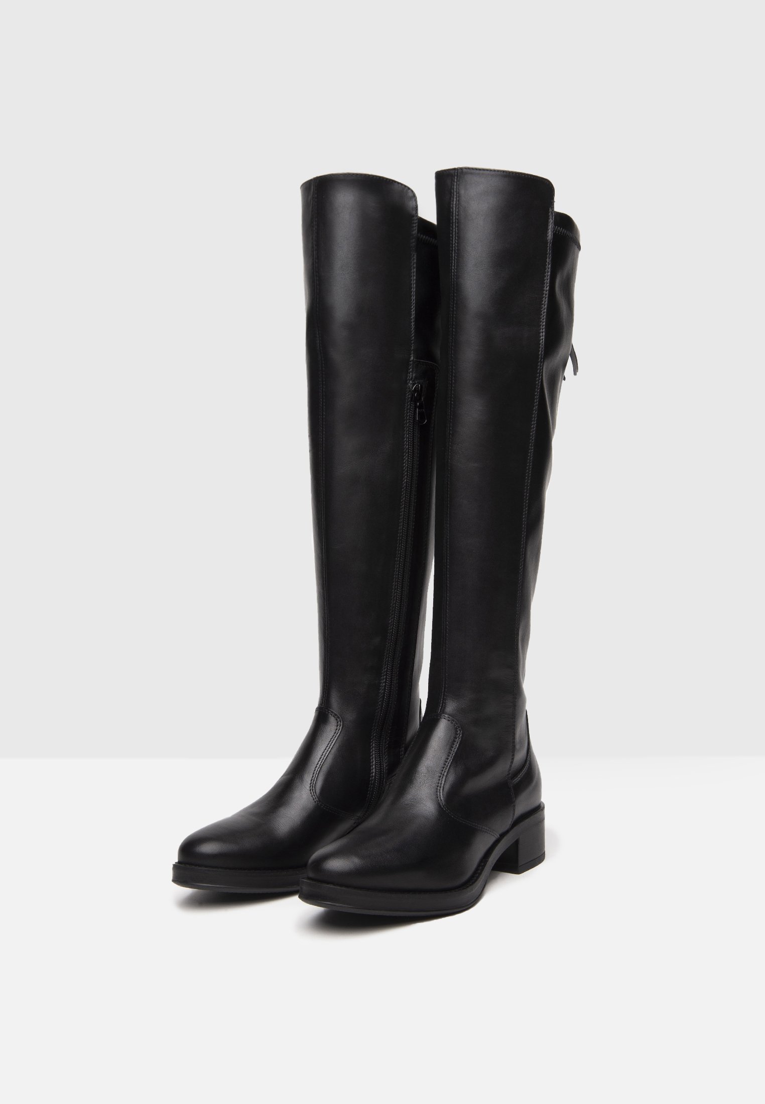 stivali-alti-sopra-il-ginocchio-827cez-1.jpg